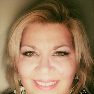 Meet your Posher, Becky